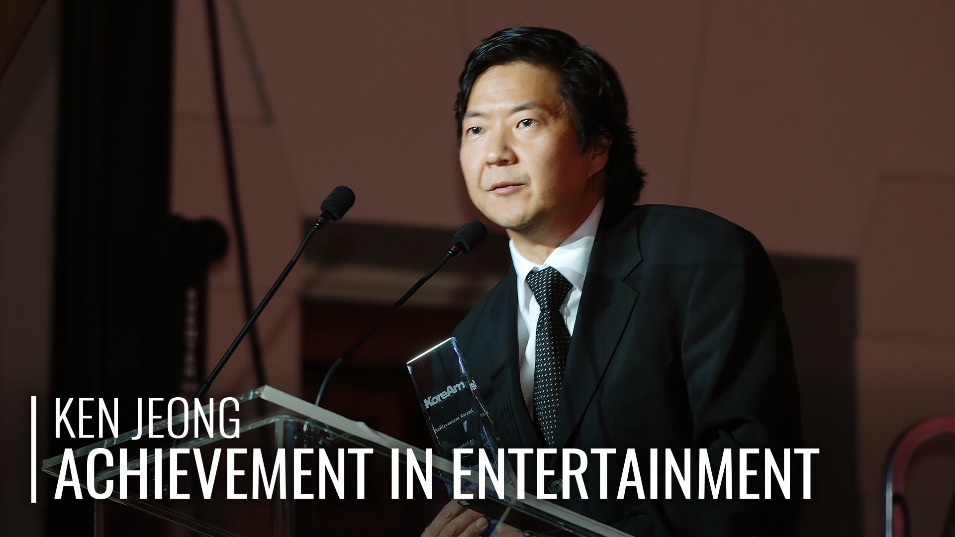 Ken Jeong Wins Achievement in Film & Television at the 2009 Unforgettable Gala